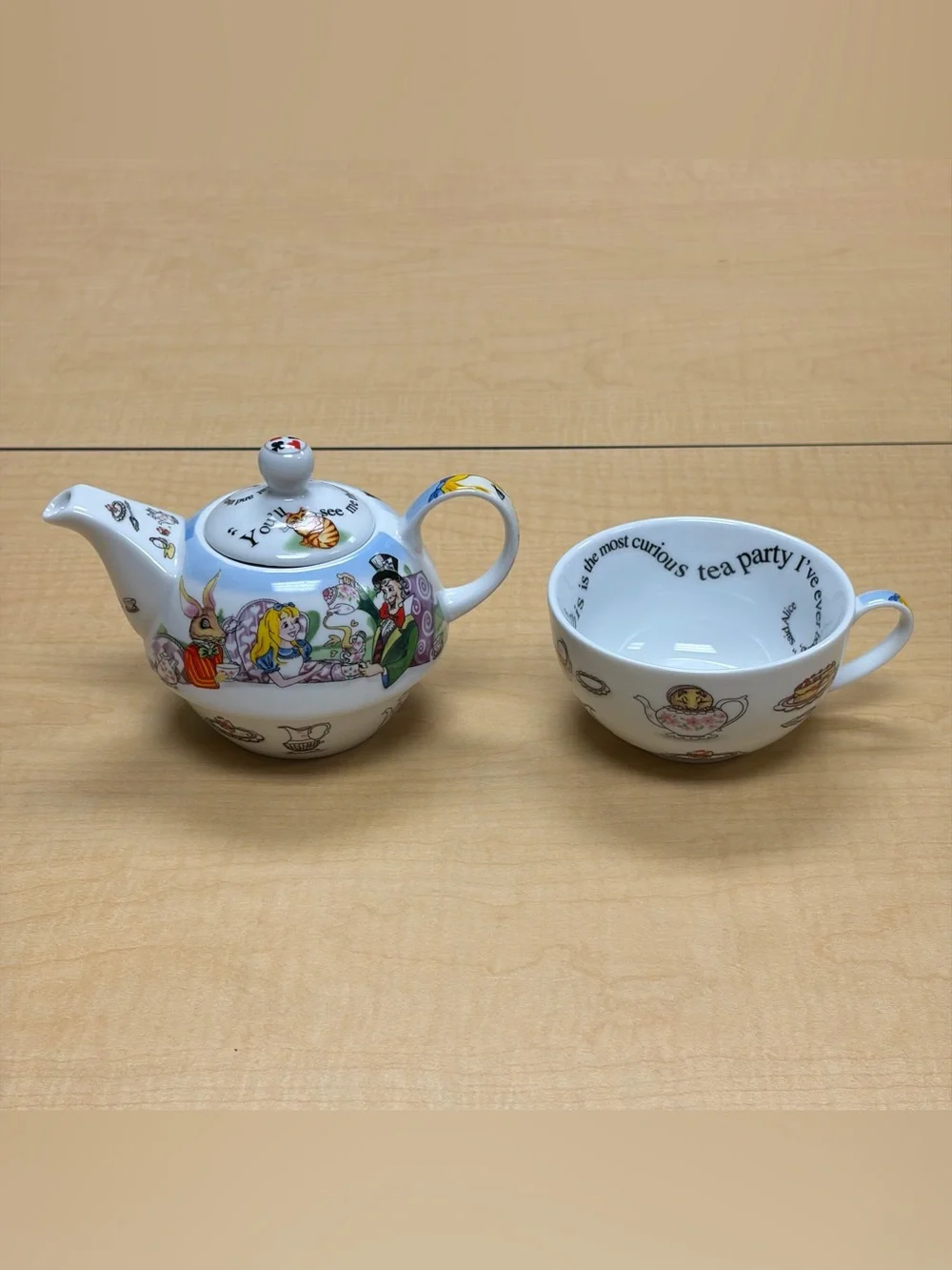 Paul Cardew Alice in Wonderland Tea For One Set Teapot & Cup Cardew Design